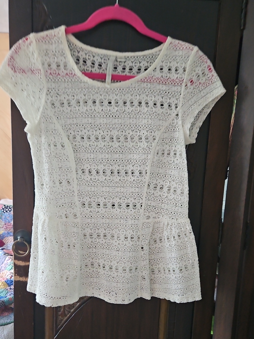 LC Lauren Conrad White Lace Peplum Tunic Top